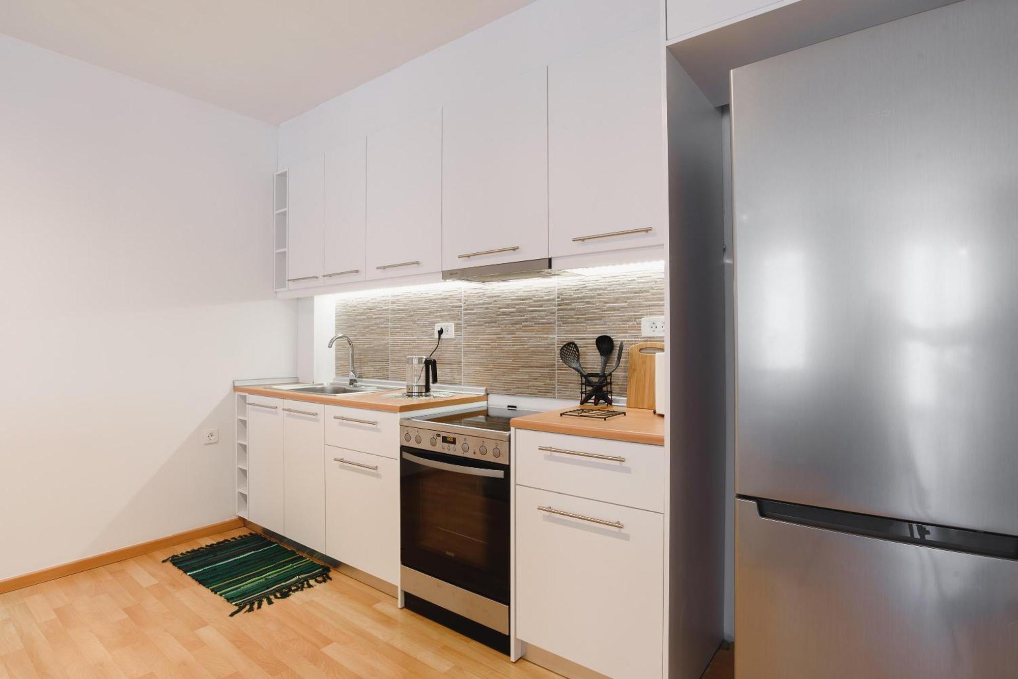 Mandraki City Center Apartments Родос Экстерьер фото