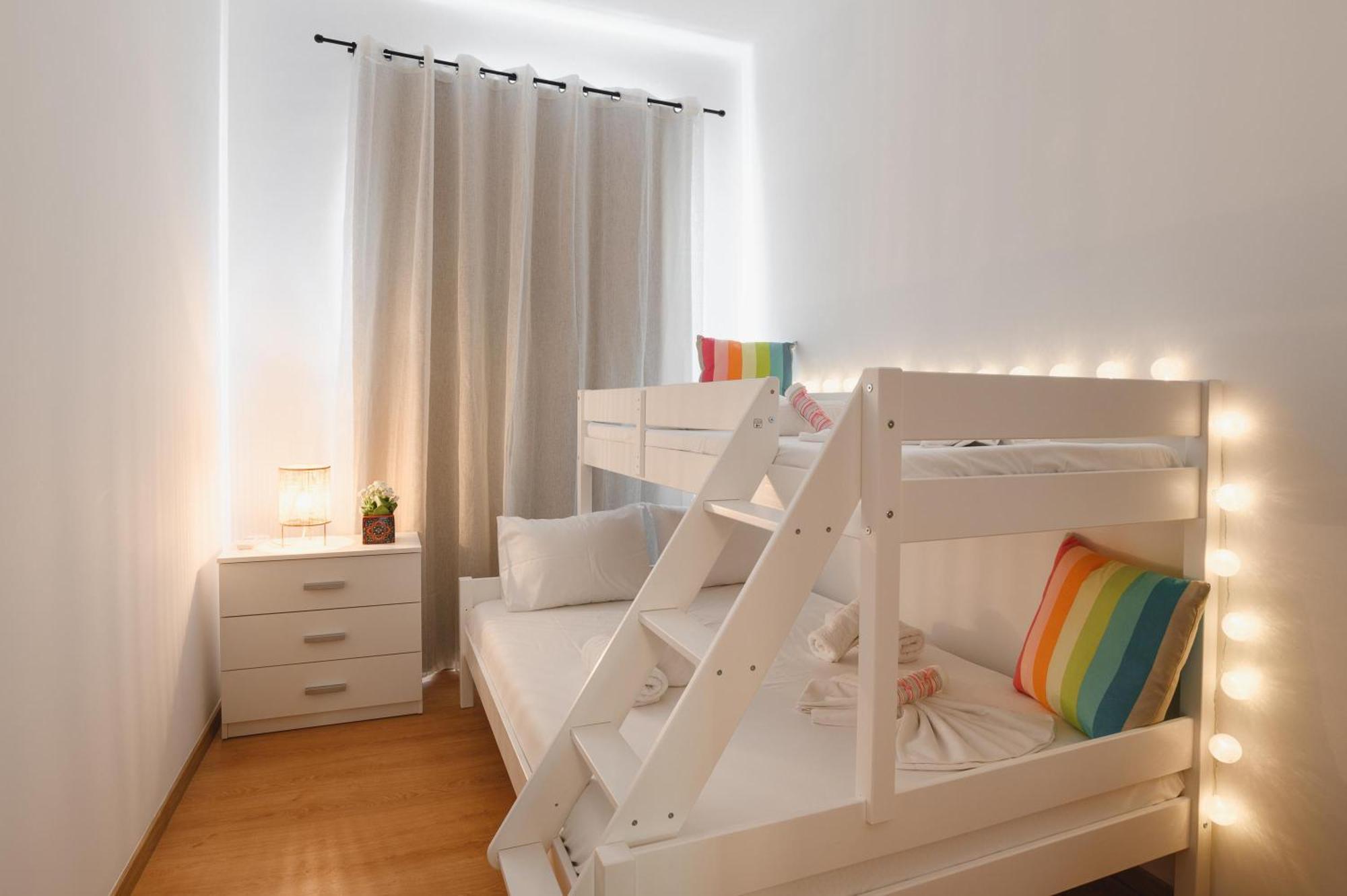 Mandraki City Center Apartments Родос Экстерьер фото